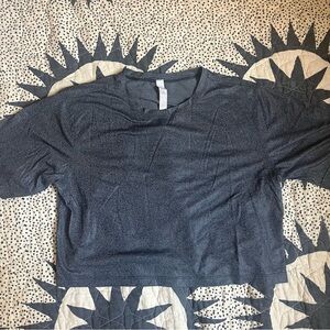 Sparkly gray lululemon shirt